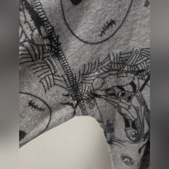 Nightmare Before Christmas nightgown sz. S (fits larger) - Picture 7 of 11